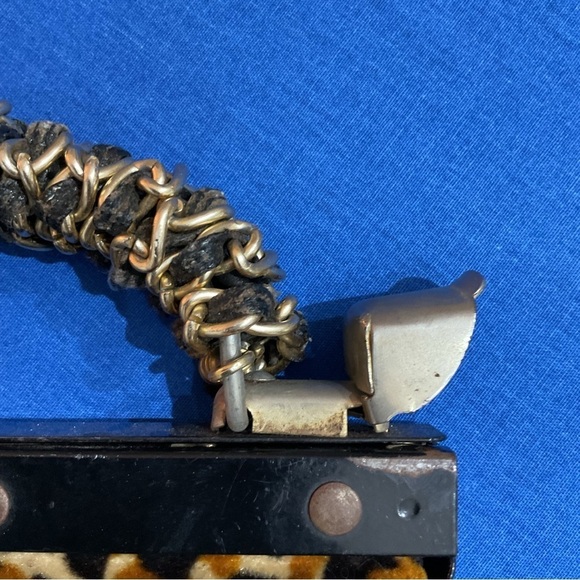 Vintage Nine West Purse Clutch Leopard Print Handle With Chain. Clean Inside - Picture 7 of 10